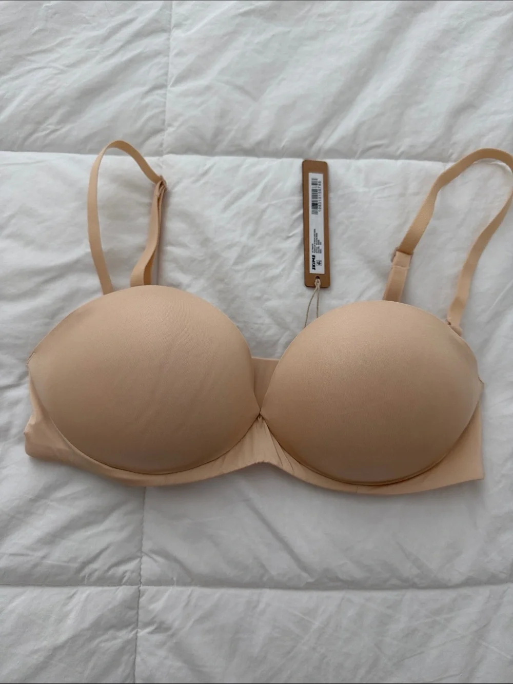 SKIMS Ultimate Push-Up Strapless Convertible Bra - Picture 5 of 5